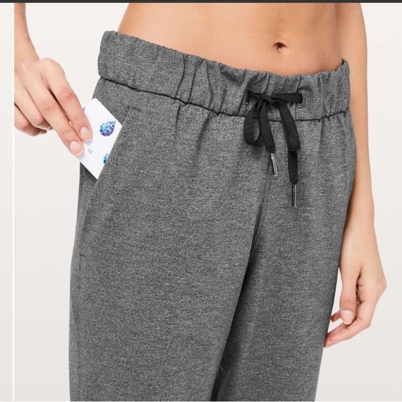 Lululemon On The Fly Pant *27" Heathered Black size 8 - Picture 7 of 8